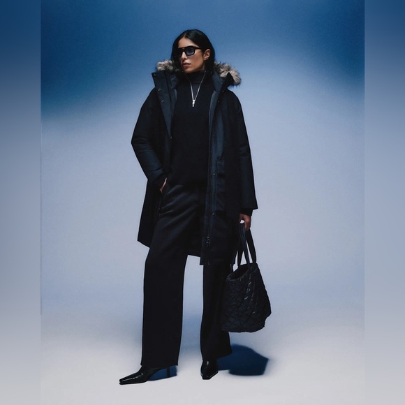 Quince Responsible Down Hooded Long Parka Size Medium - Picture 2 of 16